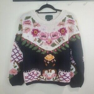 Cullinane Vintage 1980's Hand Knit and Embroidered Floral Sweater small